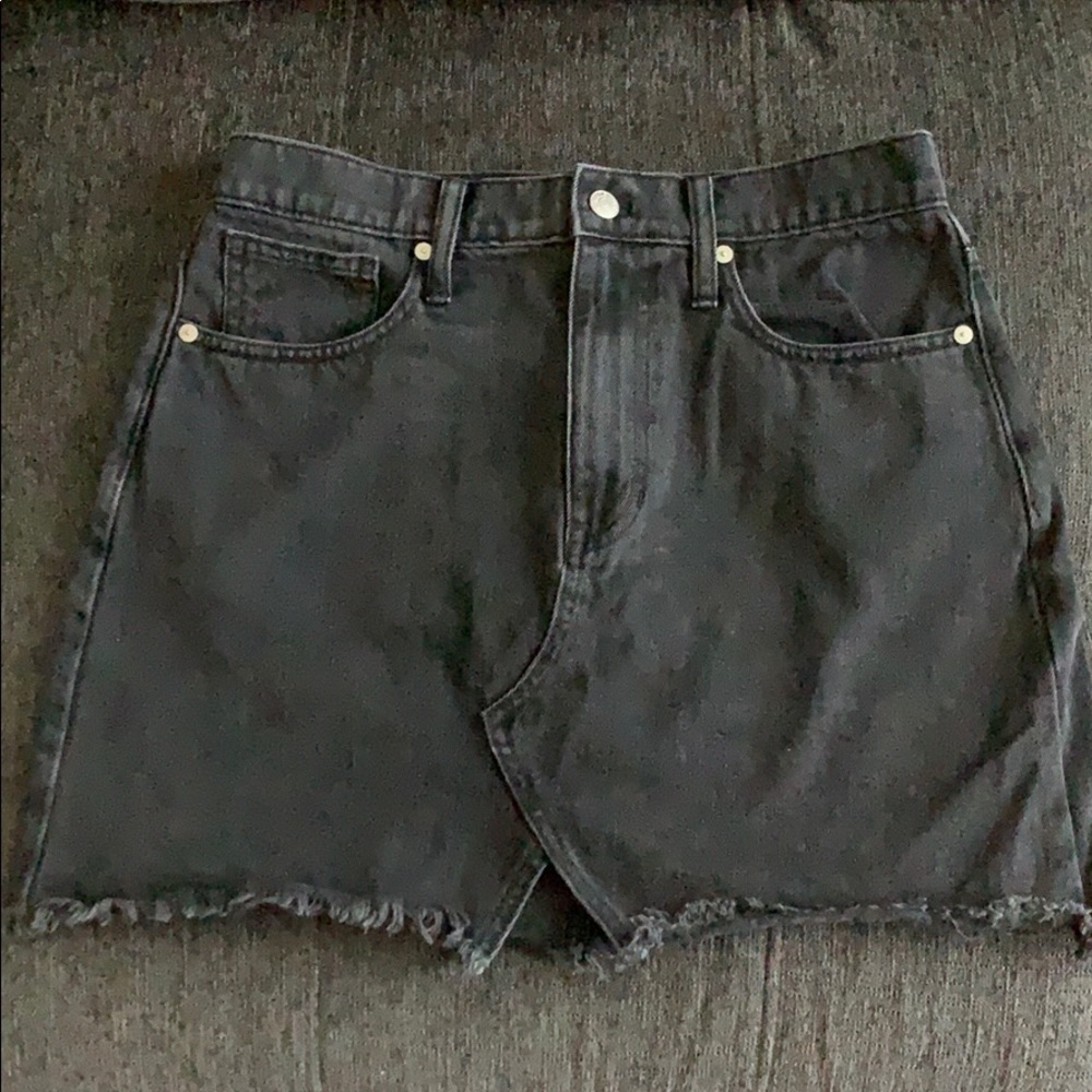 Madewell Off-black skirt ✨